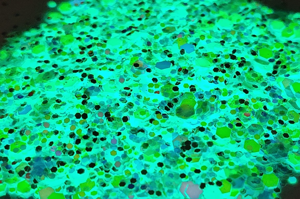 Bluey Glow Glitter