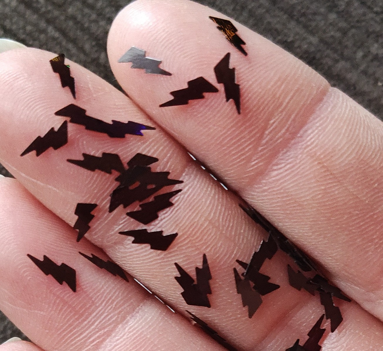 Lightning Bolts (black)