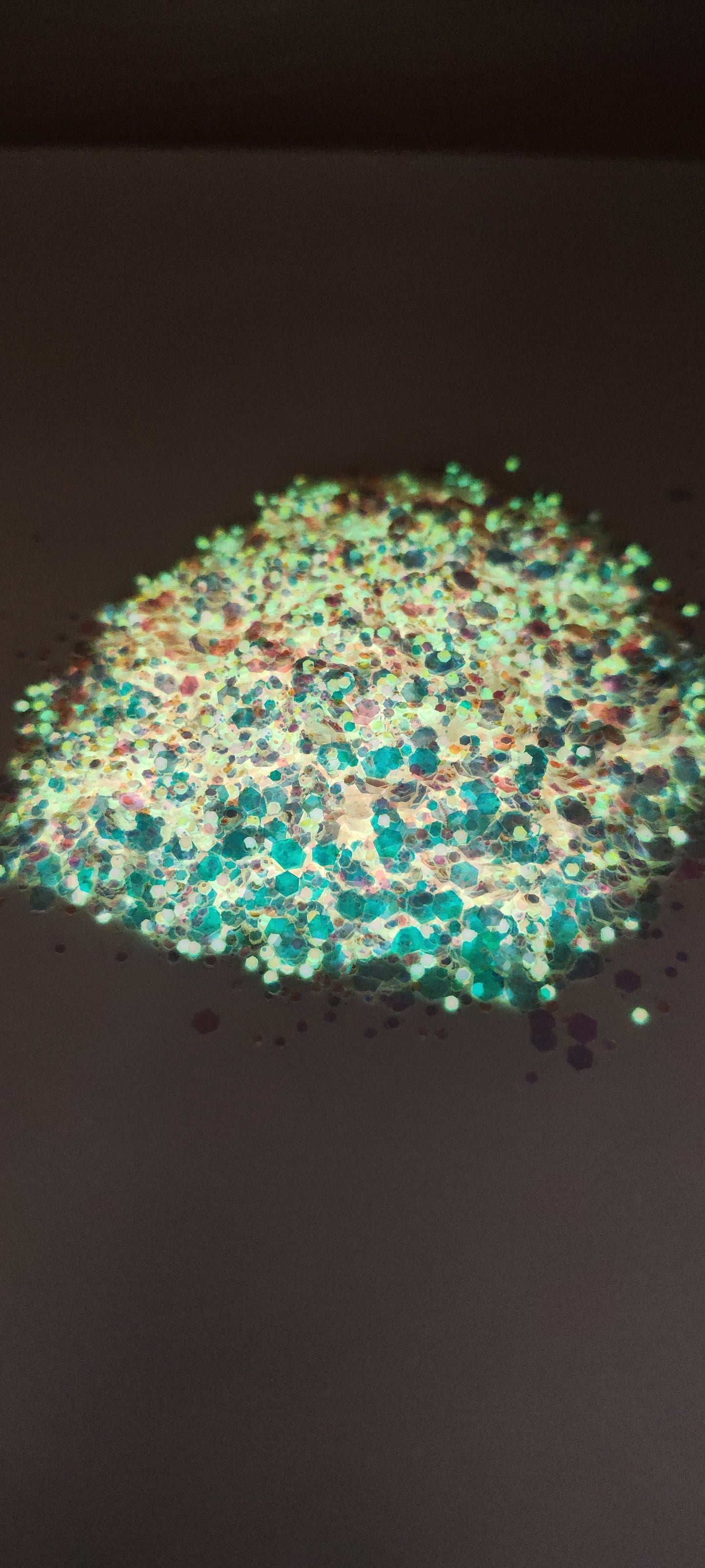 Babydoll Glow Glitter