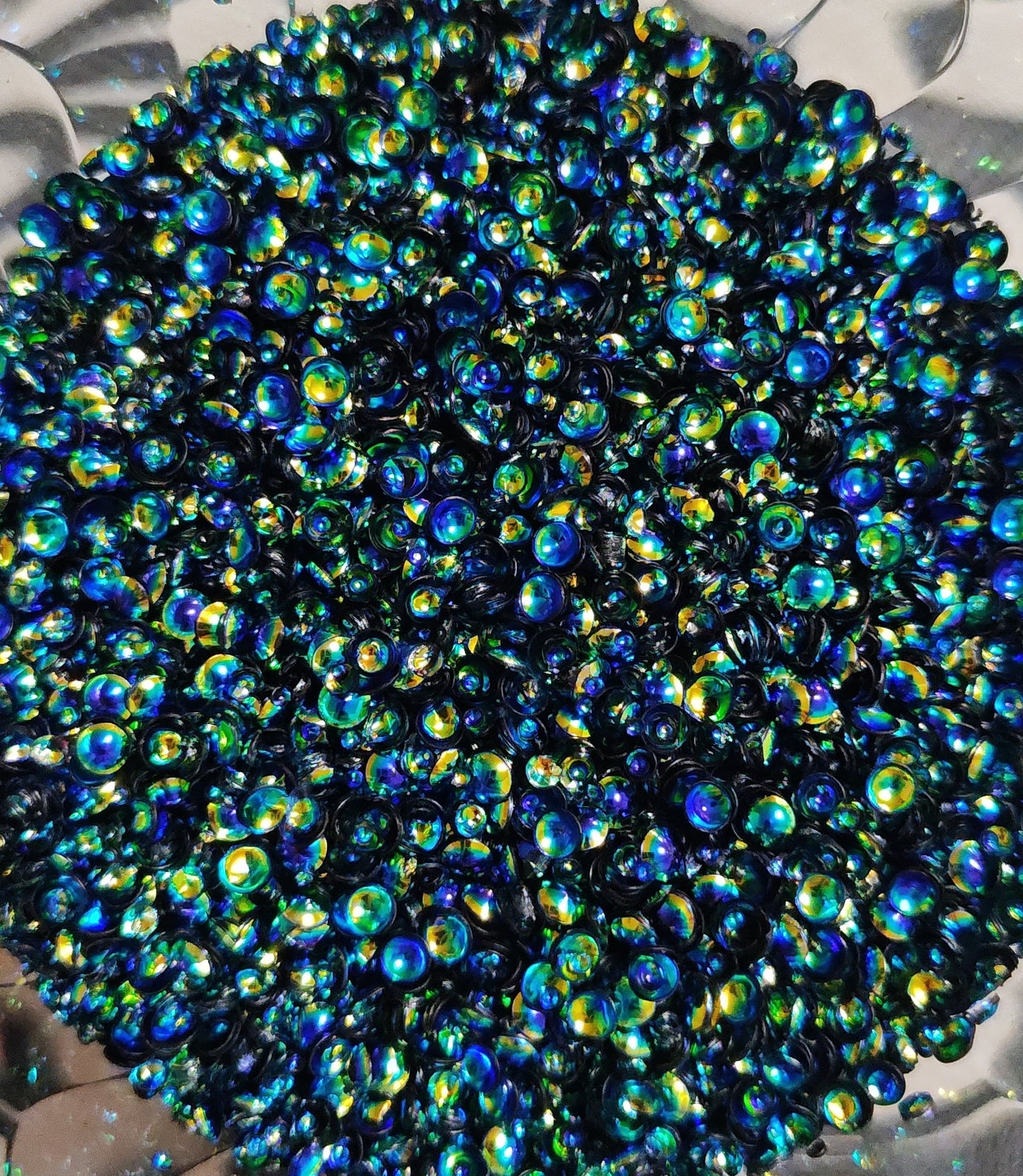 Cats Eye Pearl Glitter