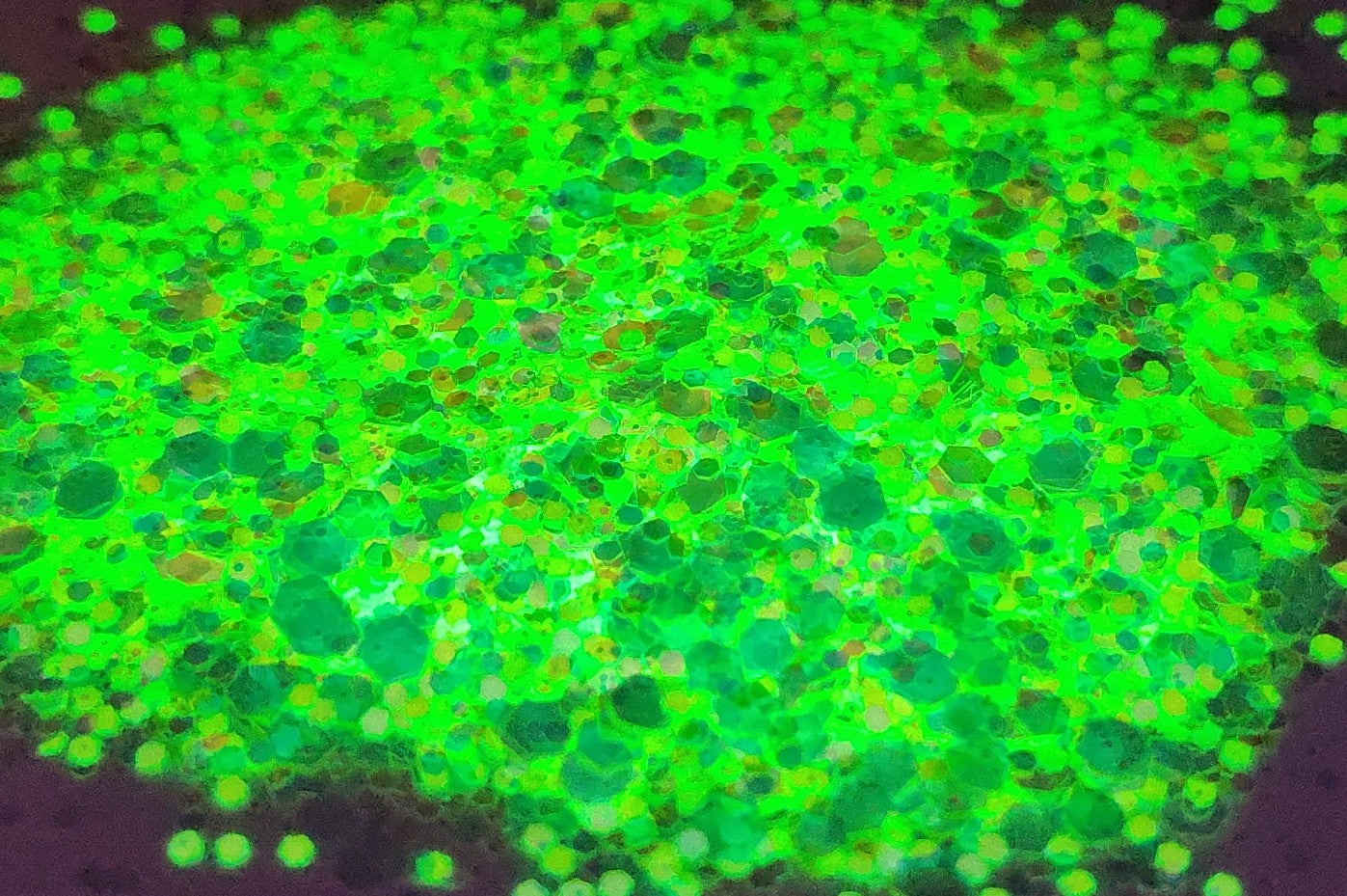 Berry Slush Glow Glitter